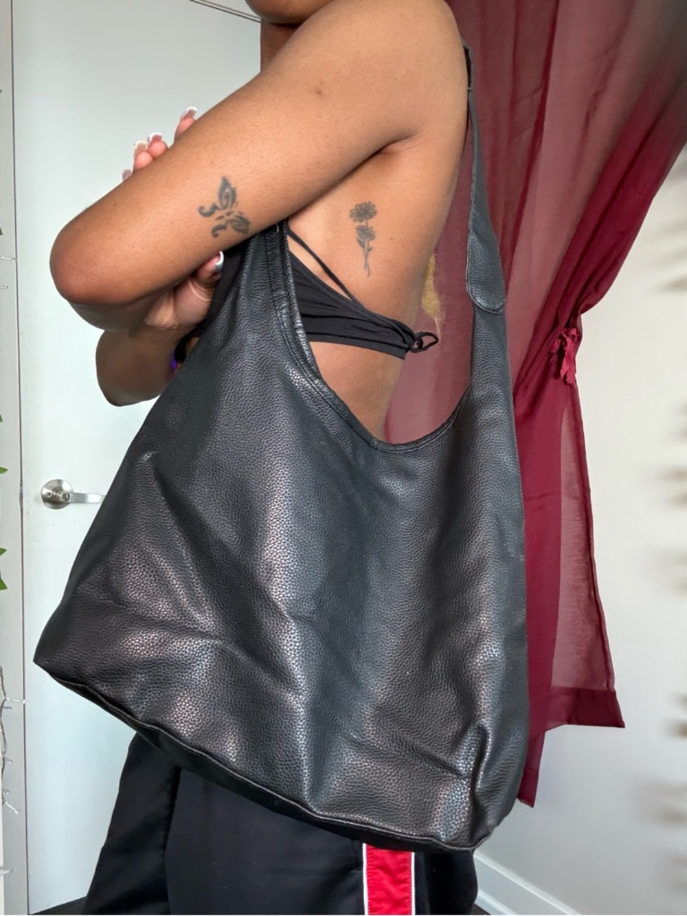 Classic Black Faux Leather Shoulder Bag - Unbranded